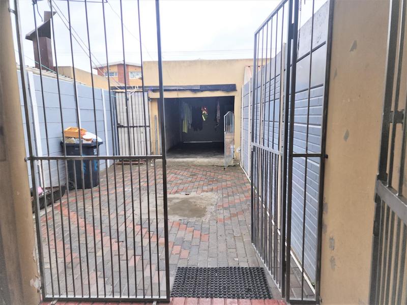 2 Bedroom Property for Sale in Parow Western Cape